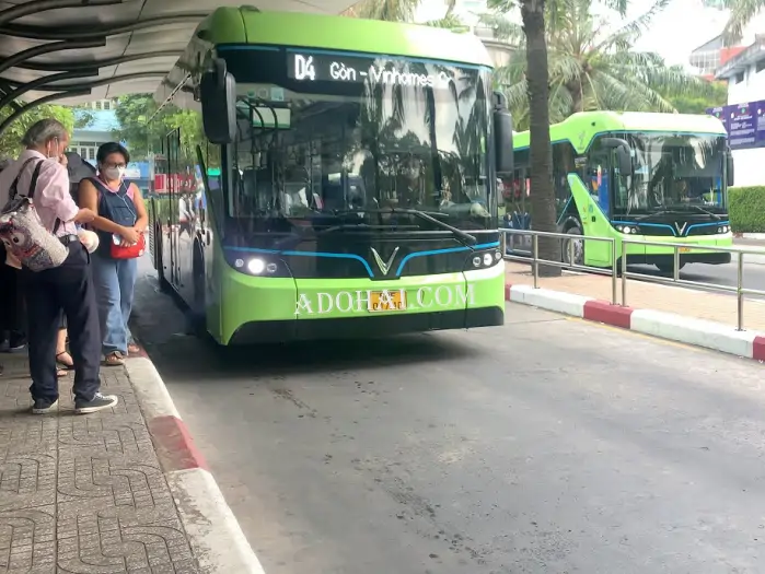 avatar tyến vinbus ngoại khu vinhomes grand park quận 9 - bến xe sài gòn - D4